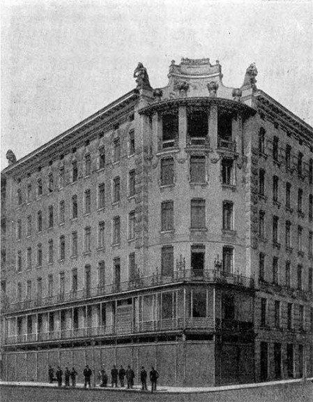 Вена. Доходный дом на улице Линке Винцейле, 1899 г. О. Вагнер. Общий вид